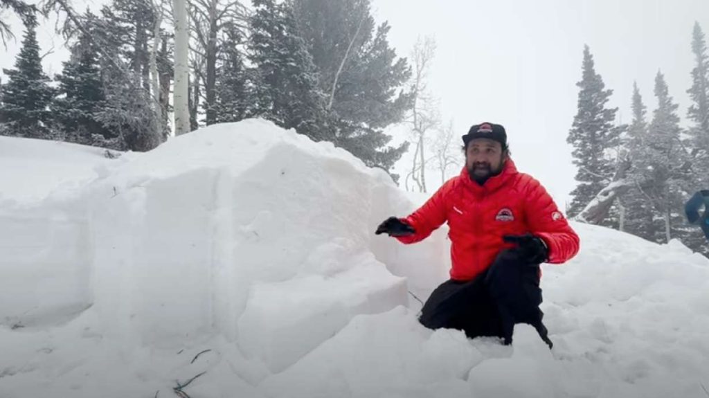 Avalanche warning issued in Utah as 'very dangerous' conditions emerge from storm