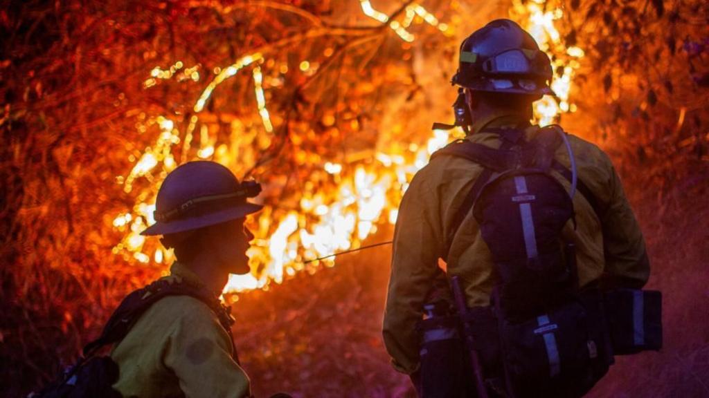 LA braces for dangerously high winds which could bring 'explosive fire growth'